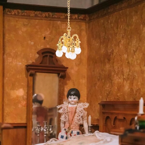 Set mit 2 goldenen Deckenlampen für Miniatur-Puppenhäuser im Maßstab 1:12