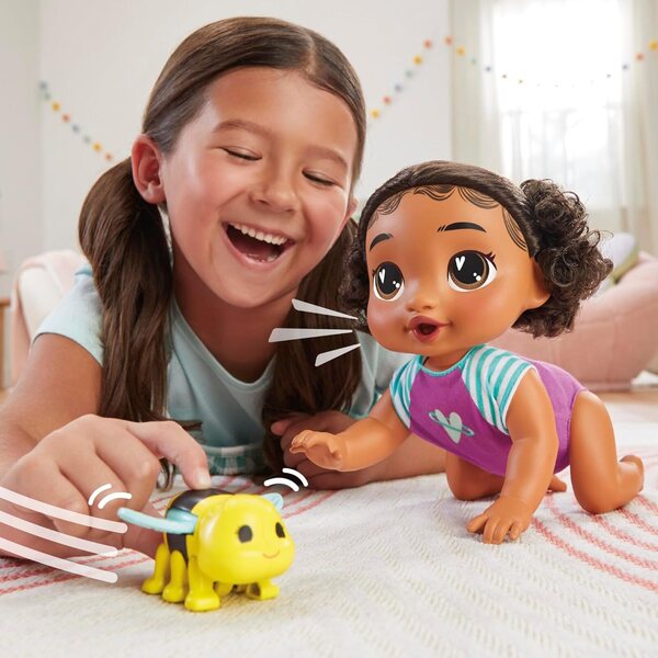 Baby Alive Crawl 'n Play Tilly Tinker : poupée rampante électronique avec sons et accessoires
