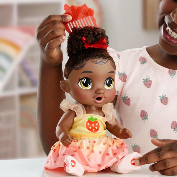 Baby Alive Fairy Fashions Berry Boo : poupée de 28 cm avec vêtements et accessoires magiques