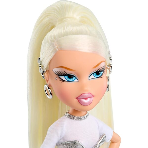 Bratz Charmz Cloe : poupée mannequin avec bracelet à breloques et accessoires personnalisables