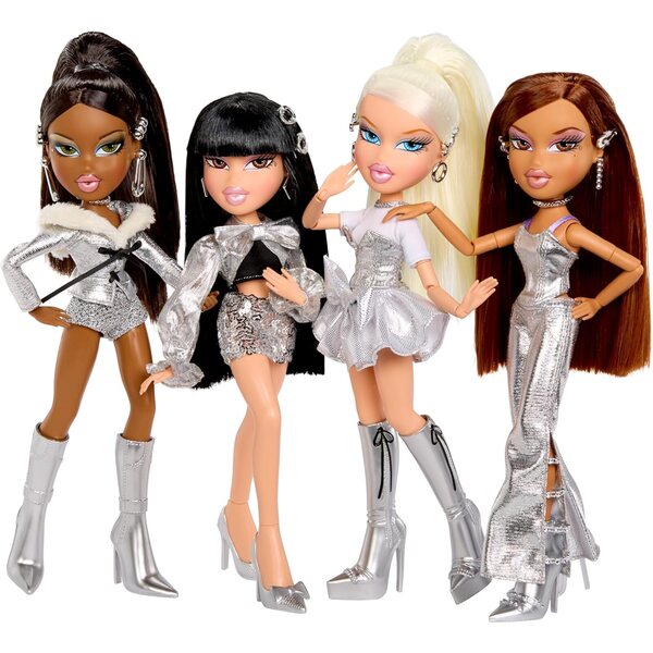 Bratz Charmz Cloe : poupée mannequin avec bracelet à breloques et accessoires personnalisables