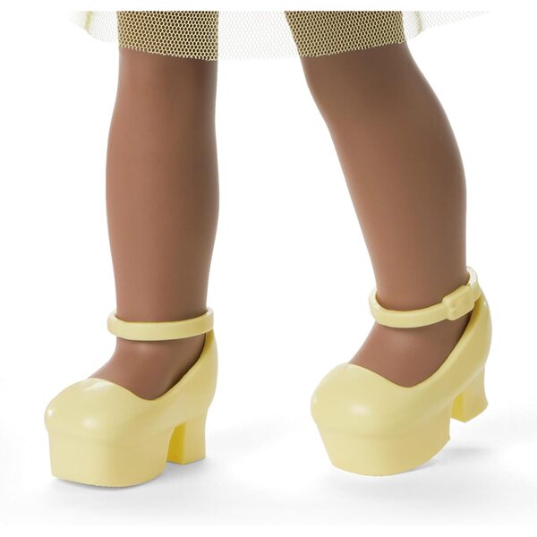American Girl Wesley 30 cm pop met krullend haar en pastelkleurige jurk voor meisjes vanaf 4 jaar