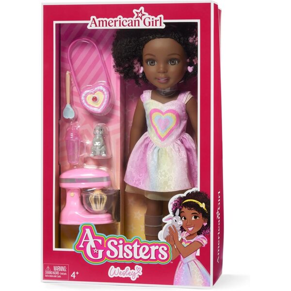American Girl Wesley 30 cm pop met krullend haar en pastelkleurige jurk voor meisjes vanaf 4 jaar