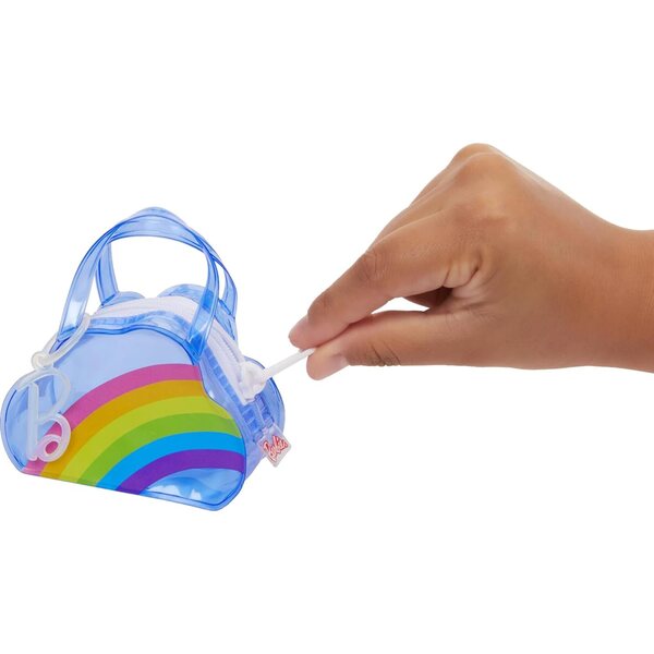 Barbie-Regenbogentaschen-Zubehörset mit Pyjamas und Pyjama-Partyartikeln