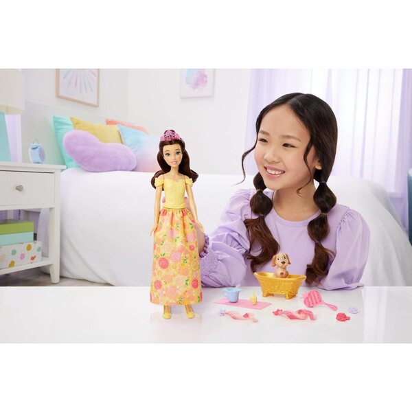 Mattel Disney Princess Belle med hund, badkar, tillbehör och vattenfärgsbyte
