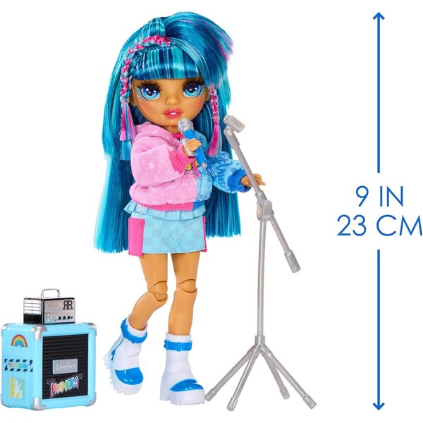 Rainbow High Jr – Skyler 9-Zoll-Puppe mit Mikrofon, Aufklebern und Verstärker, ab 4 Jahren