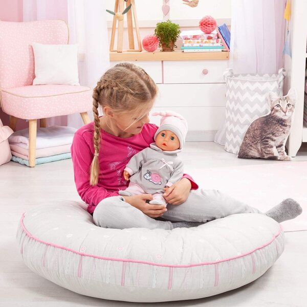 Interaktive First Words-Puppe mit Geräuschen, schließenden Augen und Zubehör im Lieferumfang enthalten