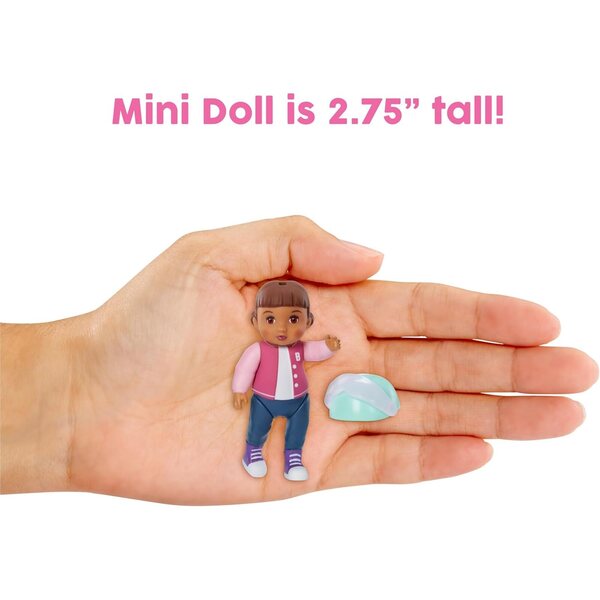 BABY born MINIS Spielset mit Roller, Minipuppe und Helm, perfekt für Kinder ab 3 Jahren
