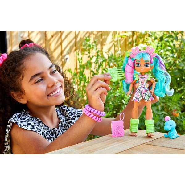 Mattel Cave Club Rockelle bewegliche Puppe mit Dinosaurier und Zubehör für Kinder ab 4 Jahren