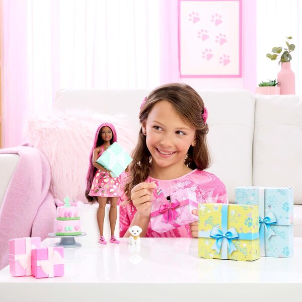 Barbie Party Unboxed Shimmerin' Hearts mit 10 Überraschungen und Kuchendekorationsspiel