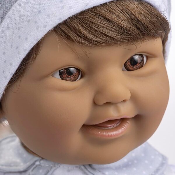 Miękka lalka o średnicy 40 cm z zespołem Downa, brązowymi włosami i magiczną butelką JC Toys