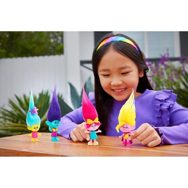 Mattel DreamWorks Trolls Trendsettin' Viva Modepuppe mit gelben Haaren und Accessoires