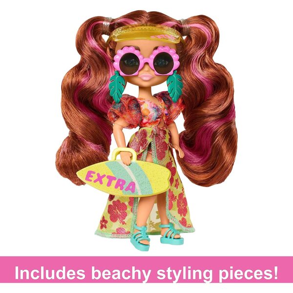 Barbie Extra Fly Minis Travel: 5,5-Zoll-Puppe im Strand-Look mit exklusiven Accessoires