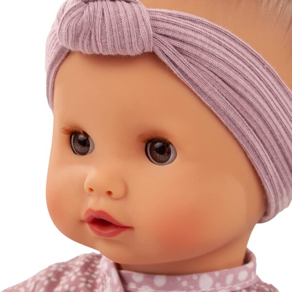 Gotz Aquini Soft Mood 33 cm lelle, kas dzer un izmanto podiņu ar piederumiem