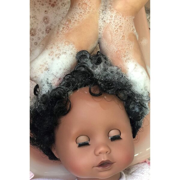 Götz Muffin 13" Puppe mit weichem Körper, lockigem schwarzem Haar und schlafenden braunen Augen