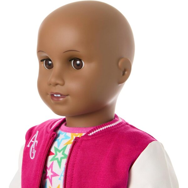 American Girl Truly Me 18-Zoll-Puppe mit braunen Augen und College-Jacke