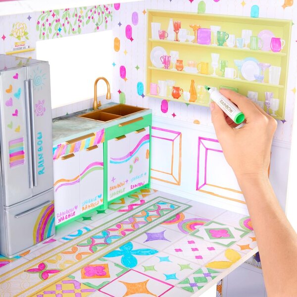 Rainbow High Color & Play Toy House com móveis e marcadores laváveis 4+