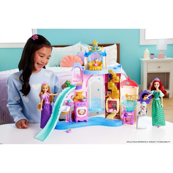 Château Disney Princess Pet Palace avec 7 aires de jeux, 3 amis animaux et 17 accessoires
