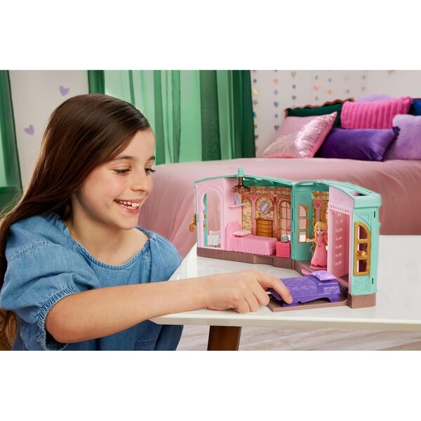 Mattel Universal Pictures’ Wicked So Popular Dorm Small Doll Playset with 3 Play Spaces & 9 Accessories, Inspired by the Movie