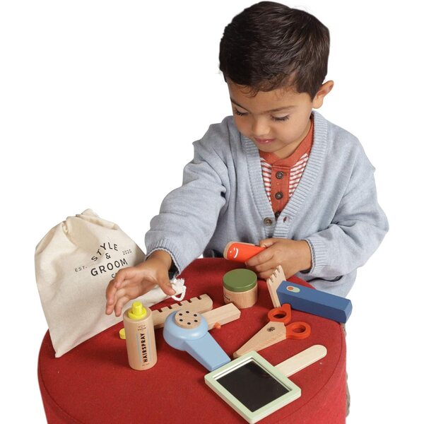 Style & Groom 9-teiliges Holzspielset für Kinderfriseursalon Manhattan Toy