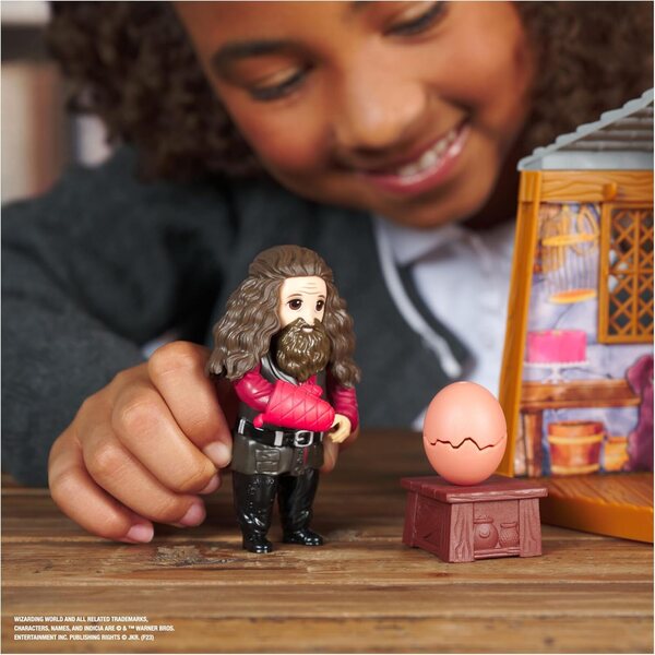 Wizarding World Magisches Spielset Hagrids Haus mit Harry-Potter-Figuren und Zubehör