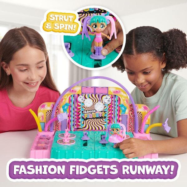 Fashion Fidgets Fashion Show-Spielset: 2-in-1-Laufsteg und Handelsbrett mit exklusiver Puppe
