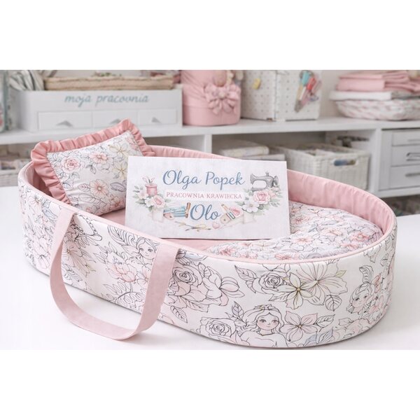 Großes Set mit Babytrage und Bettwäsche für Reborn-Puppe „Princess Flower“ 50 cm