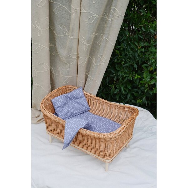 Letto in vimini per bambole naturale con tessuto grigio floreale per bambini