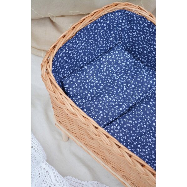 Lettino in Vimini Naturale per Bambole con Tessuto Blu - Wicker Village