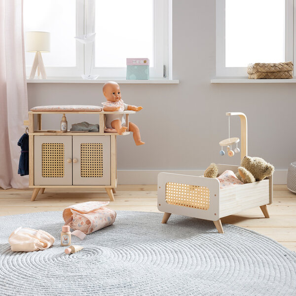 Holzbett für Miniflowers-Puppen mit Rattan-Detail und mobilem Element