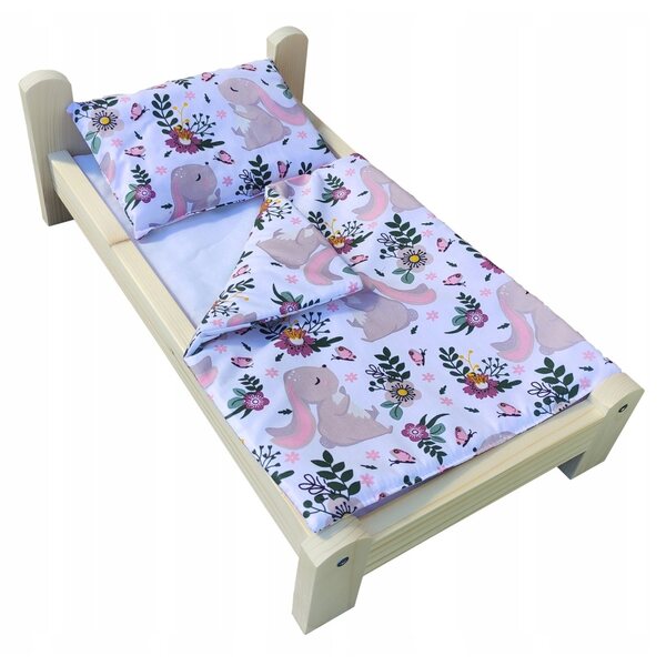 Letto in legno per bambole con biancheria in cotone 100% - tema foresta