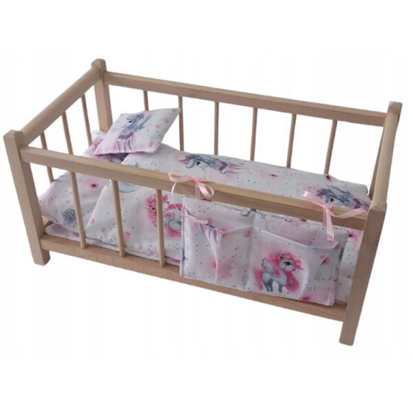 Letto in Legno per Bambole con Biancheria e Organizer, Personalizzabile e Resistente