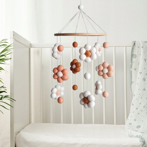 Lettino mobile con giocattolo Boho in legno per lettino e passeggino