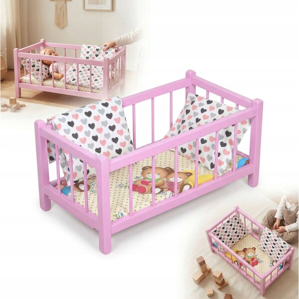 Letto in legno per bambole rosa con materasso e biancheria a cuoricini