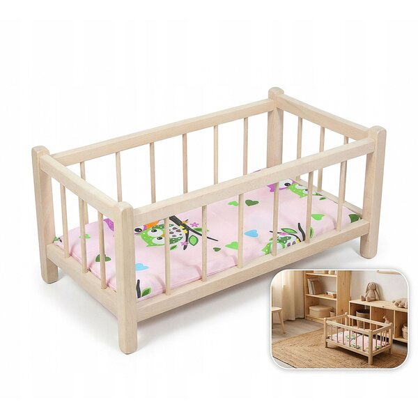 Culla in legno per bambole Peewit Montessori con materasso e biancheria a cuori