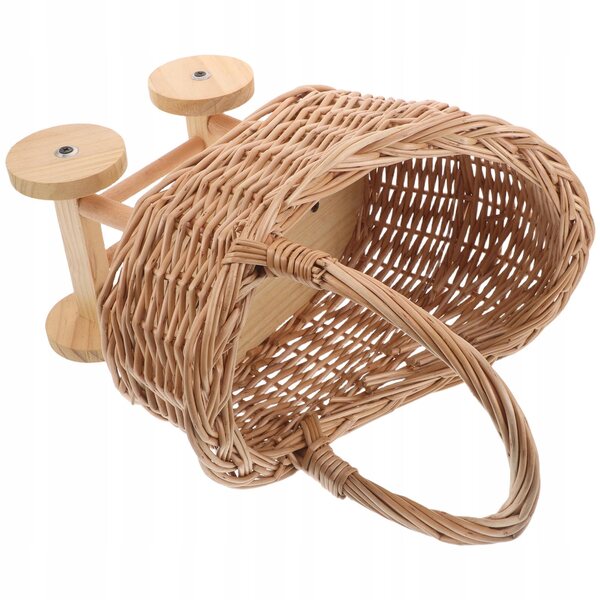 Dekorative Vintage-Wiege aus Korbgeflecht für Puppen und Hochzeitsdekorationen