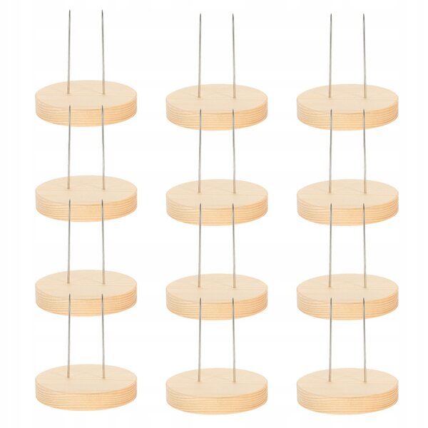 Set mit 12 eleganten beigefarbenen Puppenständern aus Holz mit solider Basis