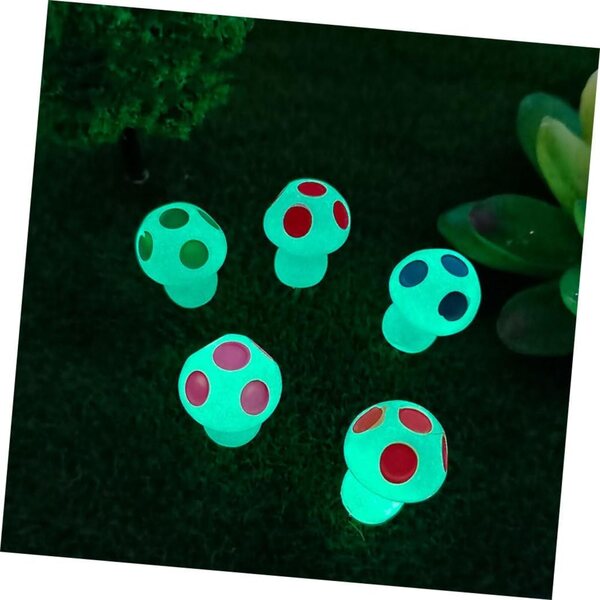Toyvian 50 pezzi mini funghi fosforescenti in resina per decorazioni da giardino