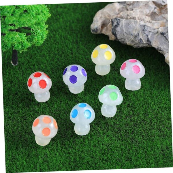 Toyvian 50 pezzi mini funghi fosforescenti in resina per decorazioni da giardino