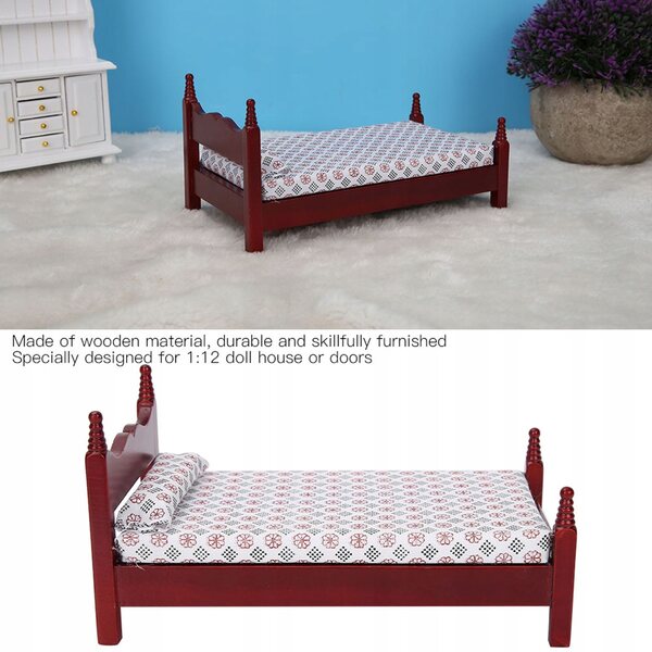 Mini letto singolo in legno rosso per casa delle bambole 1:12 con accessori