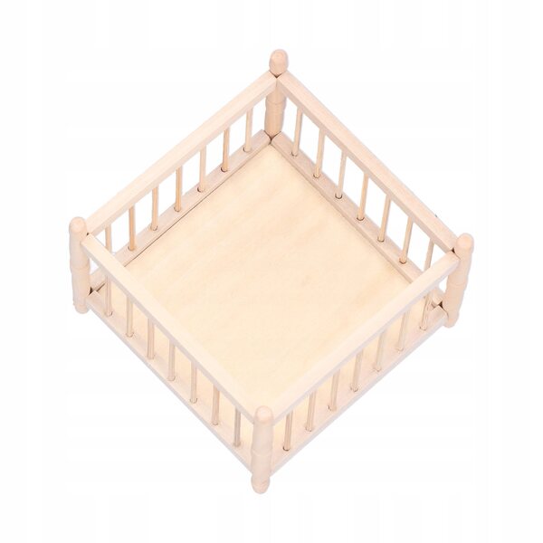 Puppenhaus 1:12 aus Holz: kompaktes und sicheres Schaukelbett für Puppen