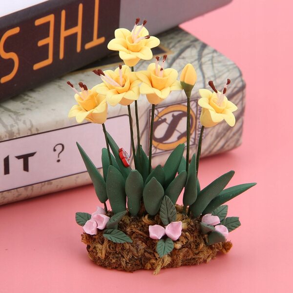 Donica-Miniatur mit Blume aus Harz für Puppenhaus im Maßstab 1:12