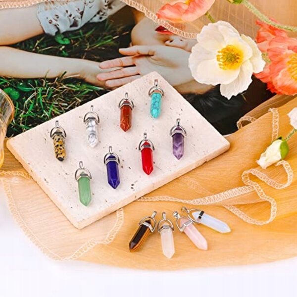 Set mit 12 langlebigen Chakra-Anhängern für Zuhause und Büro, in Geschenkbox