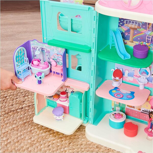 Spin Master Cat House Gabi Bathroom - Giocattolo con Figura e Accessori per Bambini