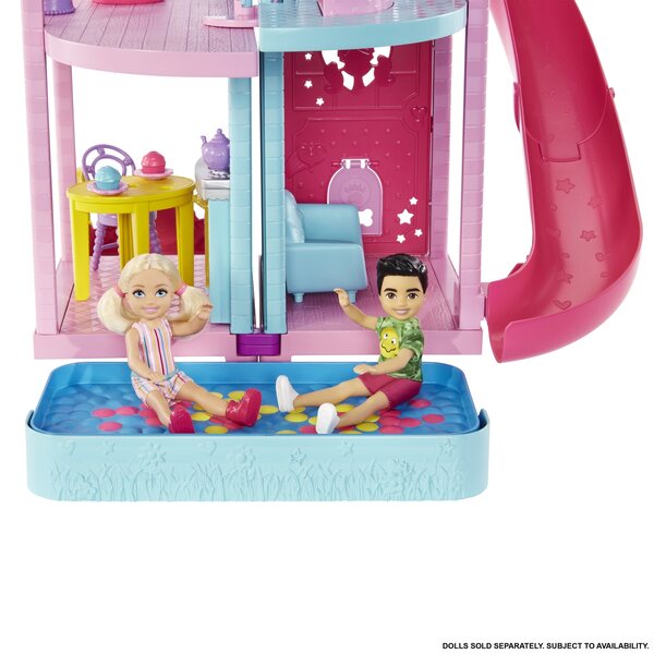 Casetta Barbie Chelsea da 48 cm con tre livelli e accessori