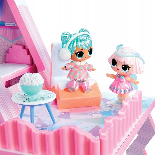 LOL Casa delle bambole SURPRISE Winter Snow Chalet con accessori per bambini 4+