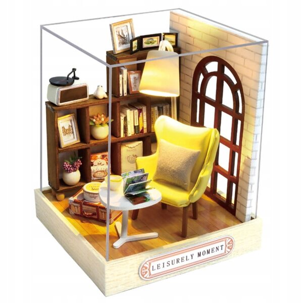 Miniatura Casa per Bambole Habarri con LED e Dettagli in Legno e Tessuto
