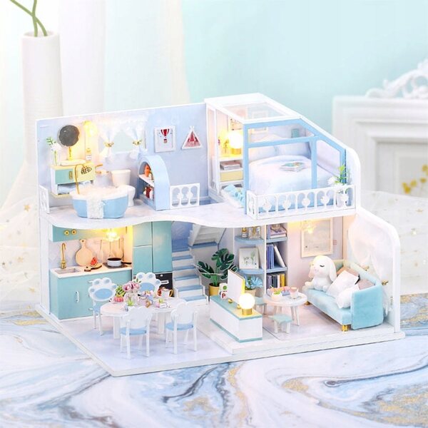 Miniatura Casa Bimbi con LED Camera Azzurra e Animali, Materiale Legno