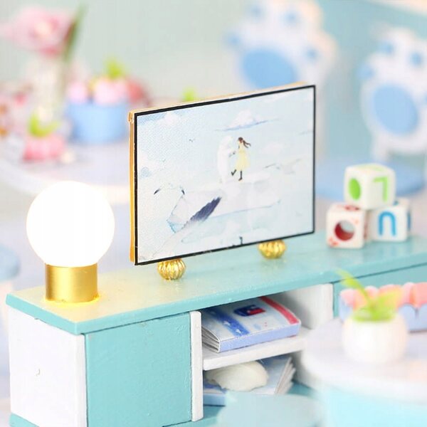 Miniatura Casa Bimbi con LED Camera Azzurra e Animali, Materiale Legno