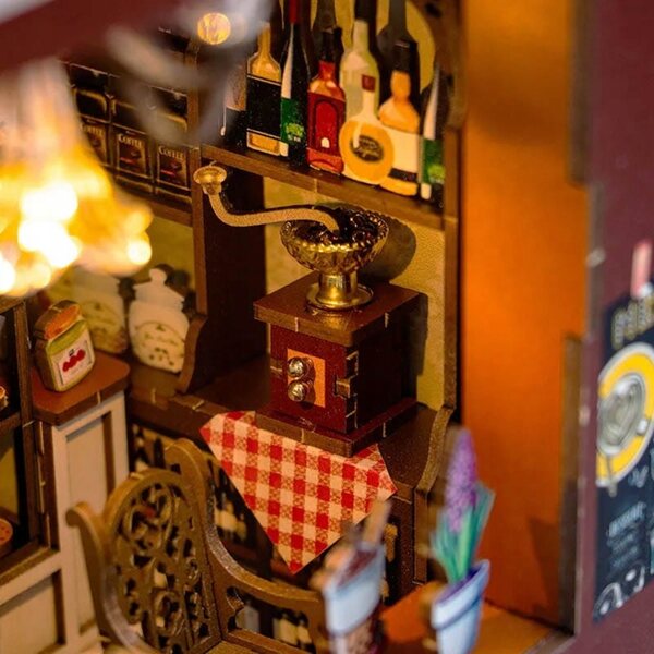Miniatura Book Nook DIY Domestico in Legno con LED - Colazione in Città